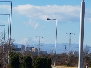 羽田空港国際線から見えた富士山