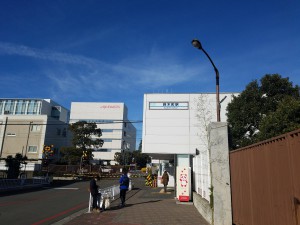 22_鈴木町駅